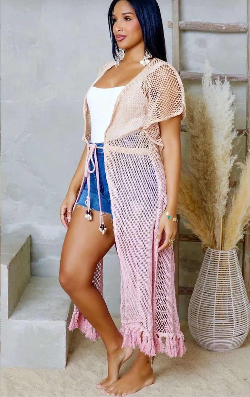 Turks & Caicos Ombre Seaside Breeze Knitted Beach Coverup in Pink Size S/M